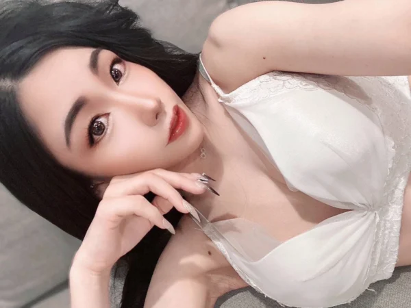 新竹外送茶柳川奈介紹，小隻馬D奶嫩妹全套服務說明