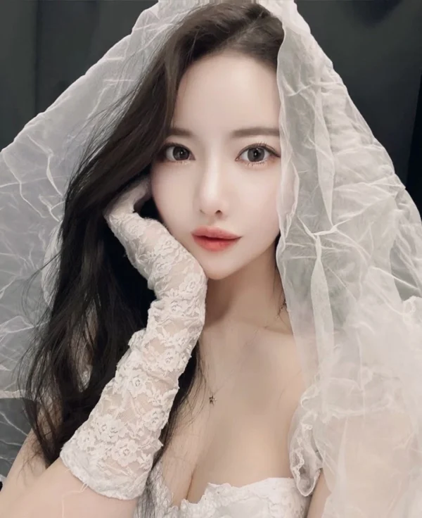 新婚嫩妻登場｜22歲E奶人妻風來台補性教育課